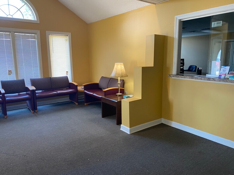 More Photos Of 310 Tyler St, West Memphis Medical For Lease