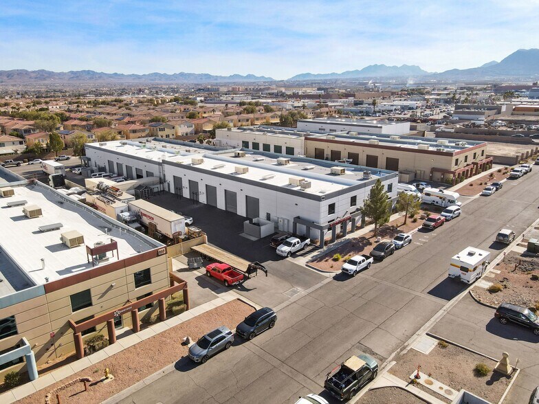 More Photos Of 958 Empire Mesa Way, Henderson Warehouse For Lease
