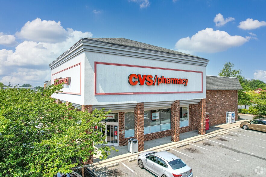 Primary Photo Of 2501 W Roosevelt Blvd, Monroe Drugstore For Sale