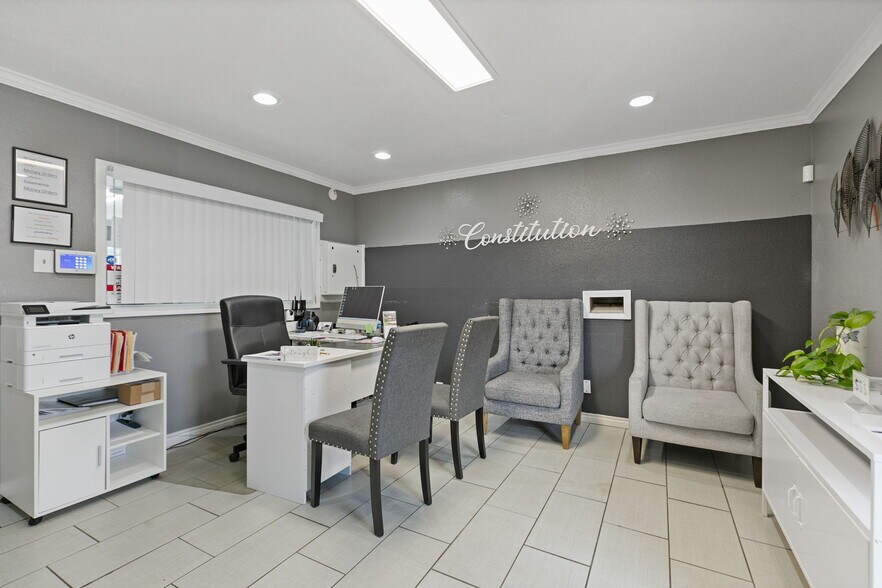 More Photos Of 3015 Greenridge Dr, Houston Apartments For Sale