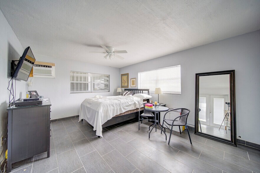 More Photos Of 58000 Card Sound Rd, Key Largo Restaurant For Sale