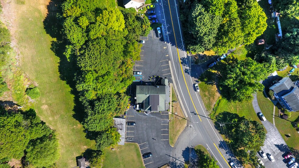 More Photos Of 337 N Liberty Dr, Tomkins Cove Restaurant For Sale