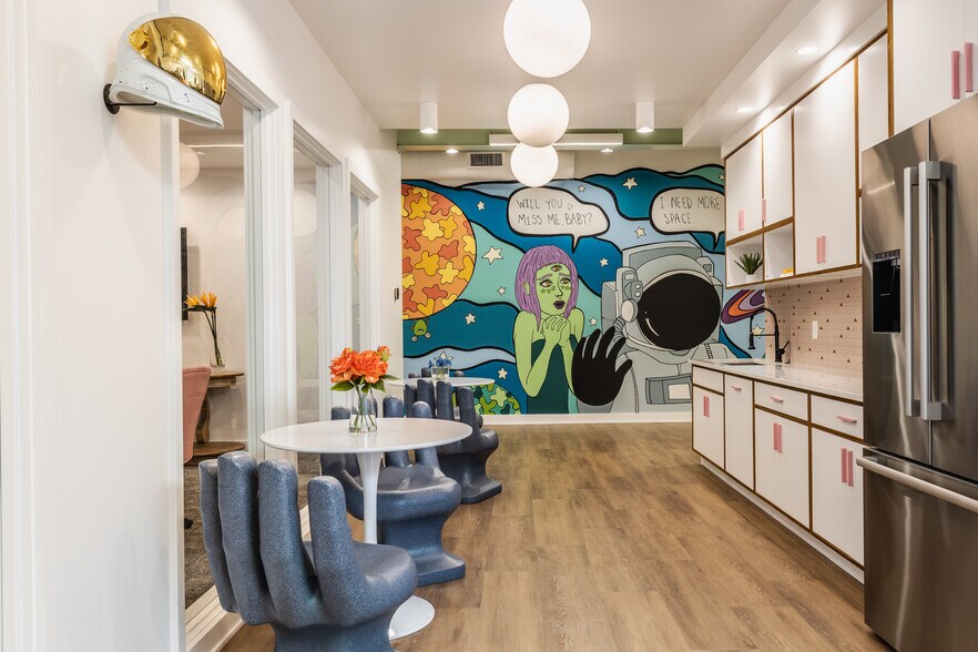 More Photos Of 4201 Millersville Rd, Indianapolis Coworking Space