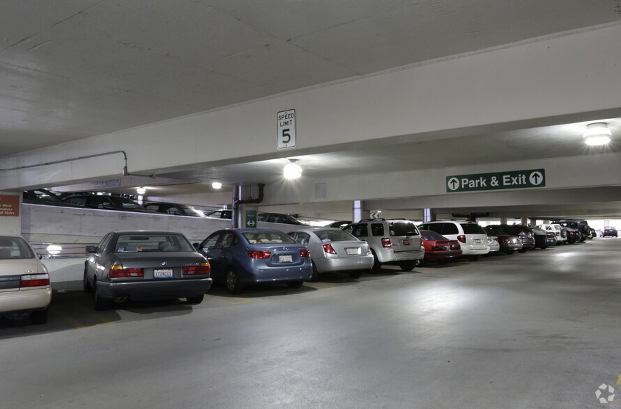 More Photos Of 479-483 N Harlem Ave, Oak Park Apartments For Lease