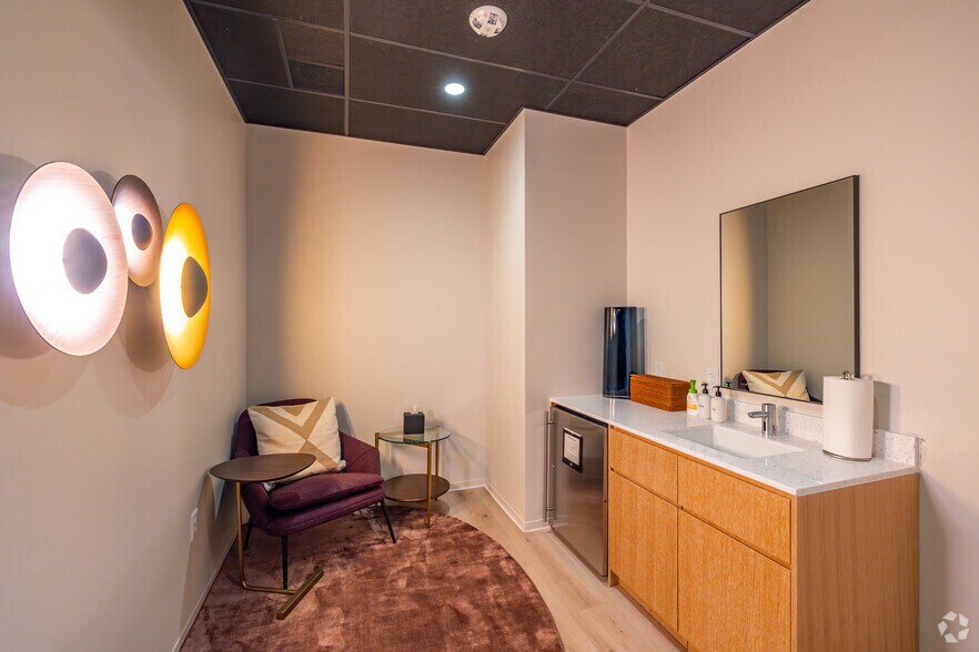 More Photos Of 3110 N Central Ave, Phoenix Coworking Space