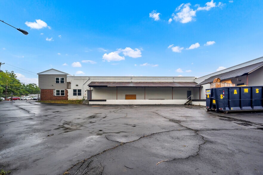 More Photos Of 2168 Bennett Rd, Philadelphia Warehouse For Lease