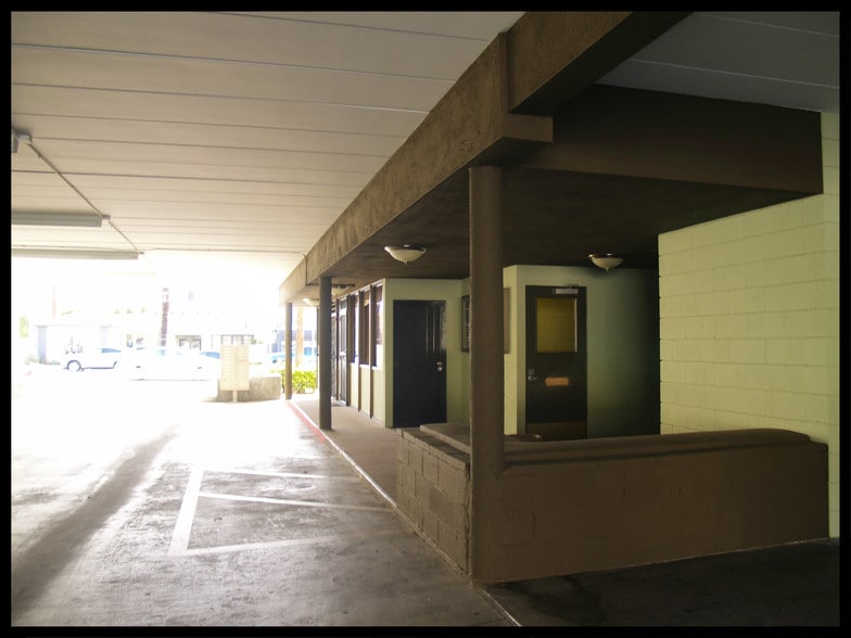 More Photos Of 655 N Palm Canyon Dr, Palm Springs Medical For Lease
