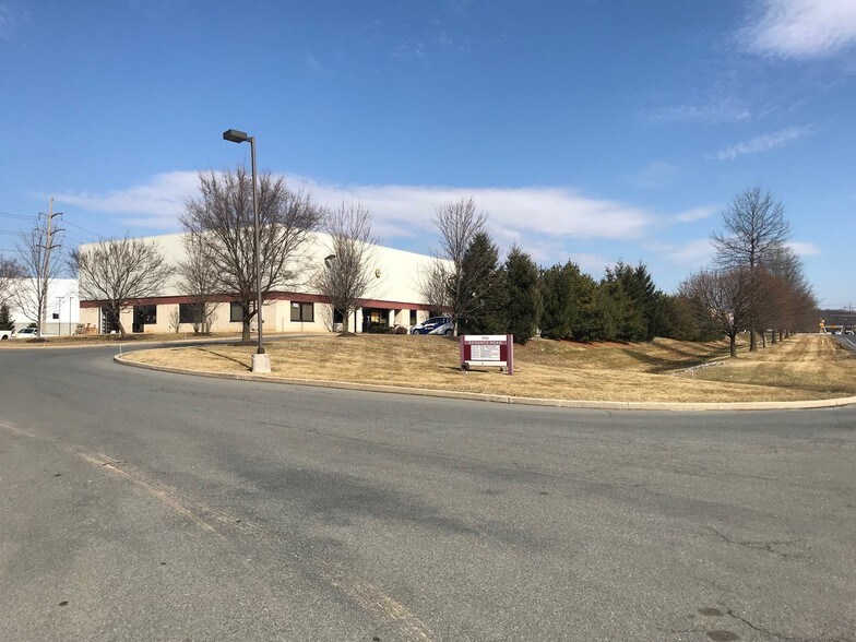 More Photos Of 7035 Schantz Rd, Allentown Distribution For Lease