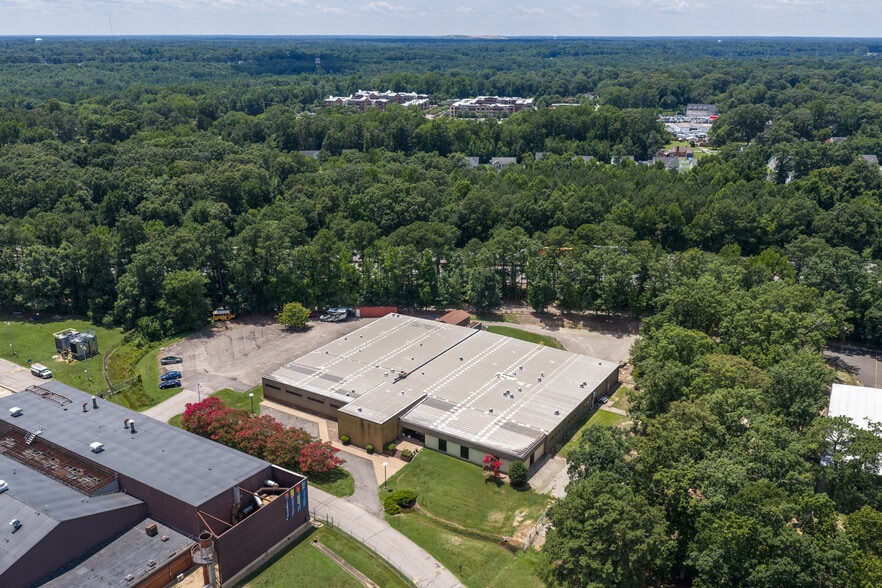 More Photos Of 2101 Reymet Rd, Richmond Research And Development For Sale