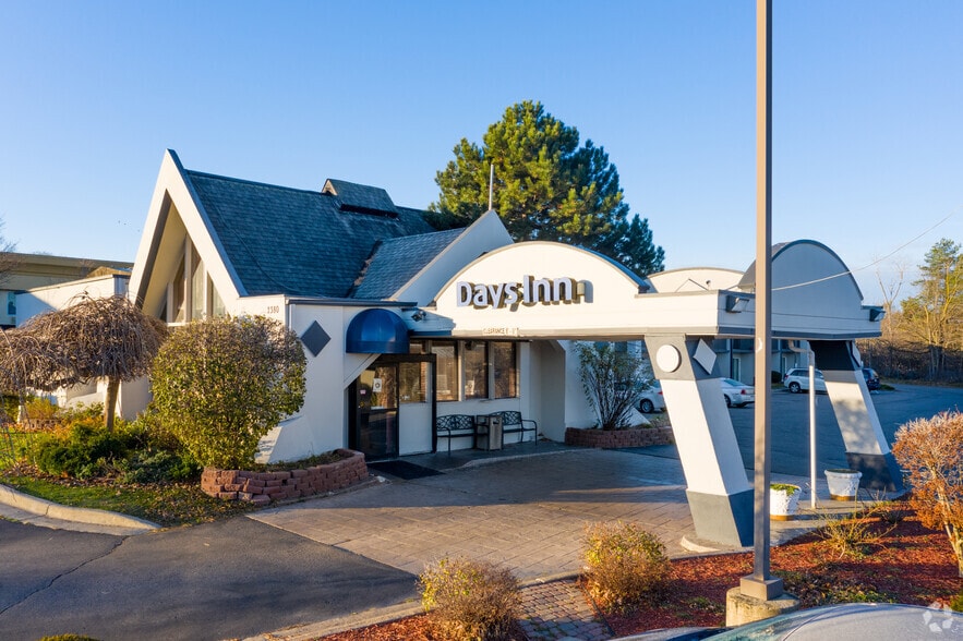 More Photos Of 2380 Carpenter Rd, Ann Arbor Hotel For Sale