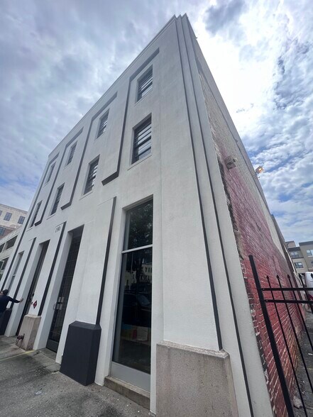 More Photos Of 190 Pryor St SW, Atlanta Loft Creative Space For Lease