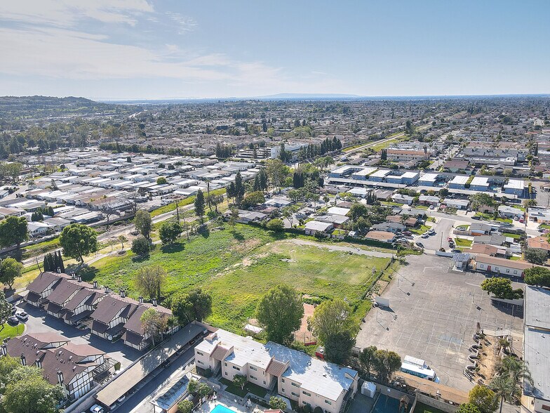 More Photos Of 275-299 Monte Vista St, La Habra Apartments For Sale