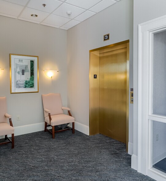 More Photos Of 56 Common St, Barre Office For Lease