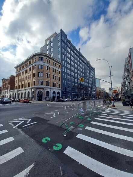 More Photos Of 84 Broadway, Brooklyn Apartments For Lease