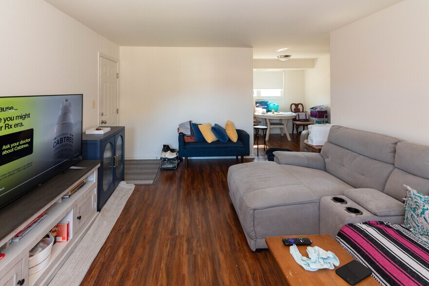 More Photos Of 1214 Walker Ave, Baltimore Apartments For Sale