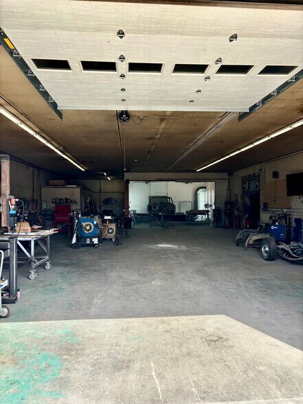 More Photos Of 3 Two Boys Ln, Plains Warehouse For Sale