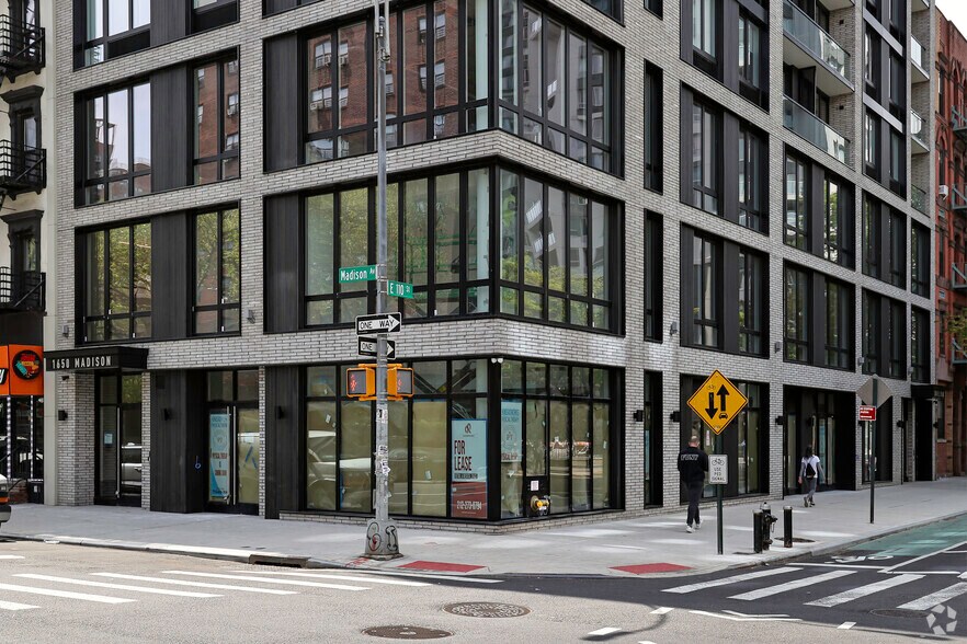 More Photos Of 1650 Madison Ave, New York Apartments For Lease