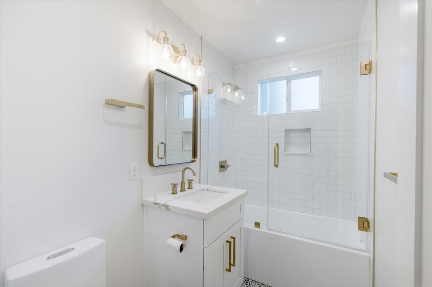 More Photos Of 2420 Grant Ave, Redondo Beach Apartments For Sale