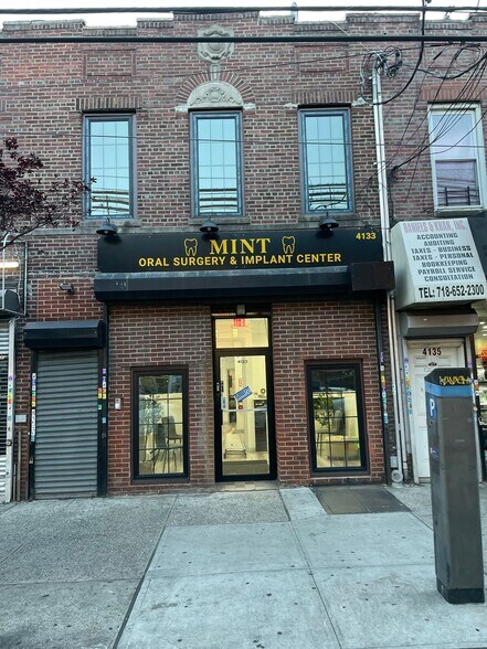 Primary Photo Of 4133 White Plains, Bronx Storefront Retail Office For Lease