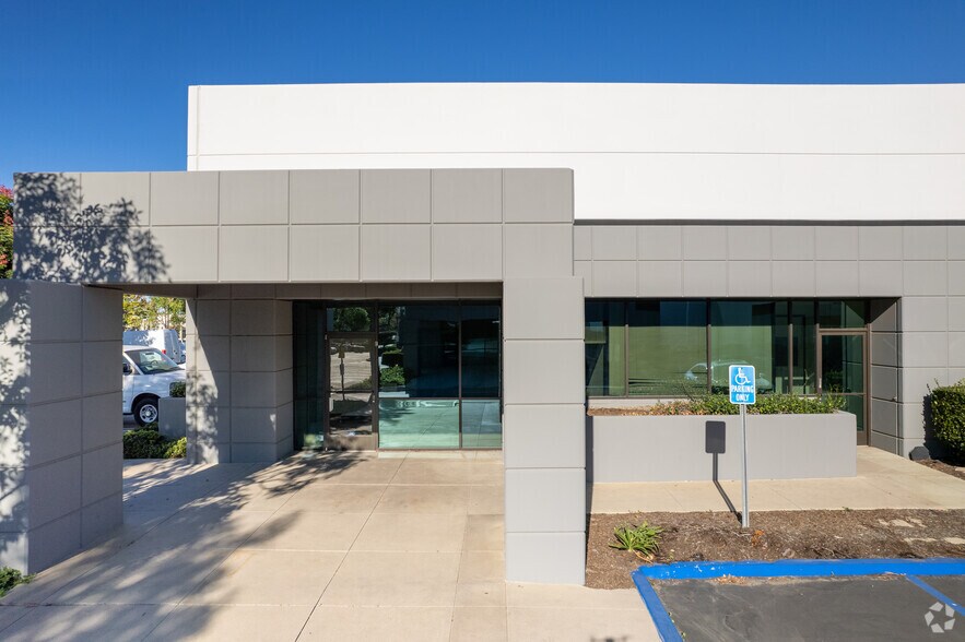 More Photos Of 28 Hammond, Irvine Warehouse For Sale