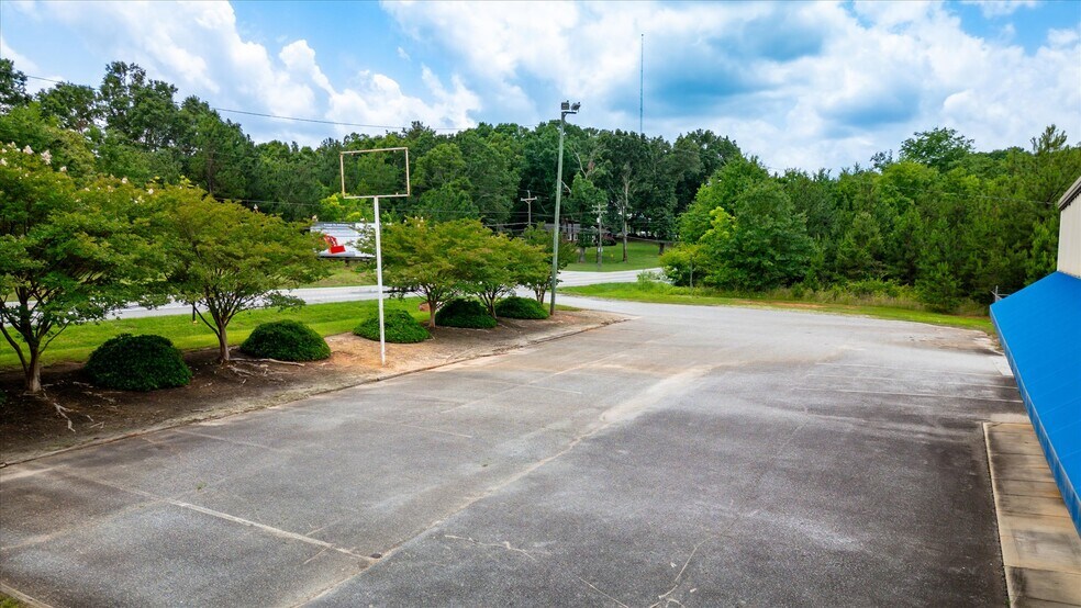 More Photos Of 3361 Highway 29 N, Belton Warehouse For Sale