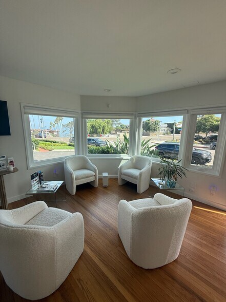 More Photos Of 7880 Exchange Pl, La Jolla Freestanding For Lease