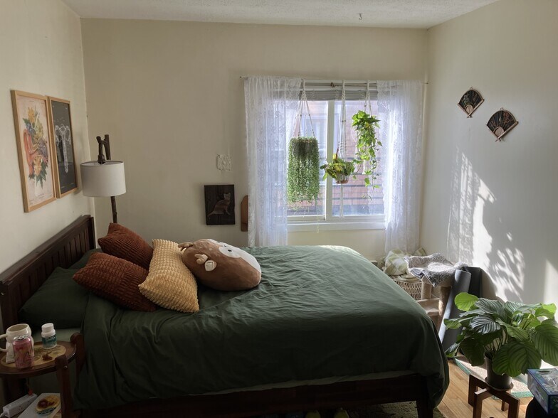 More Photos Of 77 Rutgers St, Rochester Multifamily For Sale