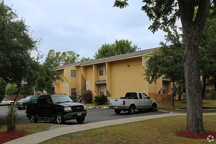 More Photos Of 737 W Mayfield Blvd, San Antonio Apartments For Sale