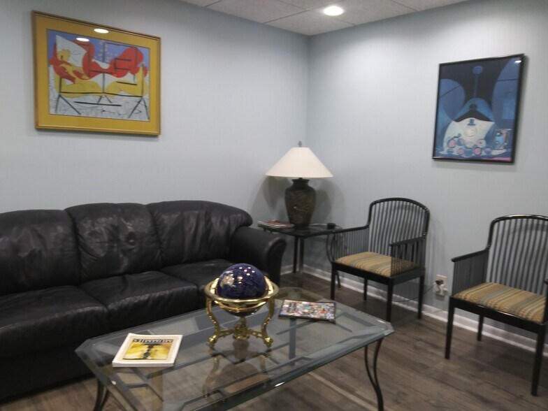 More Photos Of 1300 N Federal Hwy, Boca Raton Medical For Sale