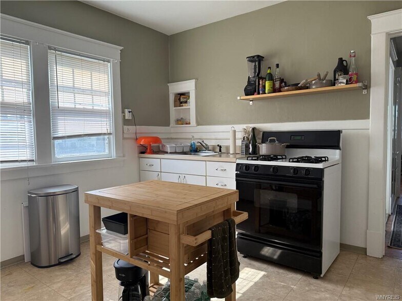 More Photos Of 510 Tacoma Ave, Buffalo Apartments For Sale