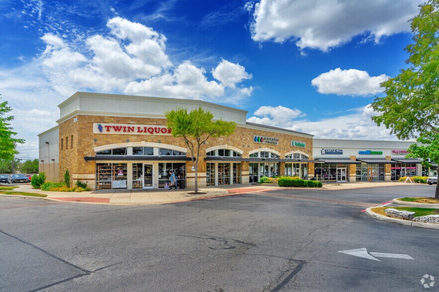 More Photos Of 8503 NW Military Hwy, San Antonio Unknown For Lease