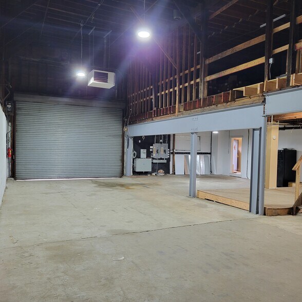 More Photos Of 367 Somerset St, North Plainfield Warehouse For Lease