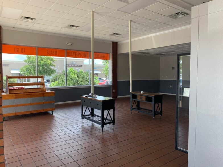 More Photos Of 19141 Stone Oak Pky, San Antonio Unknown For Lease