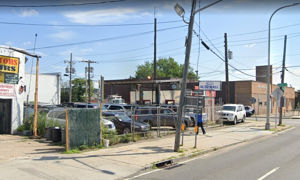 More Photos Of 691 Burnside Ave, Lawrence Land For Sale