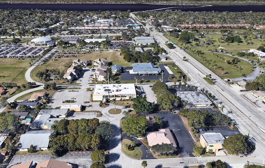 More Photos Of 1620 Medical Ln, Fort Myers Medical For Lease
