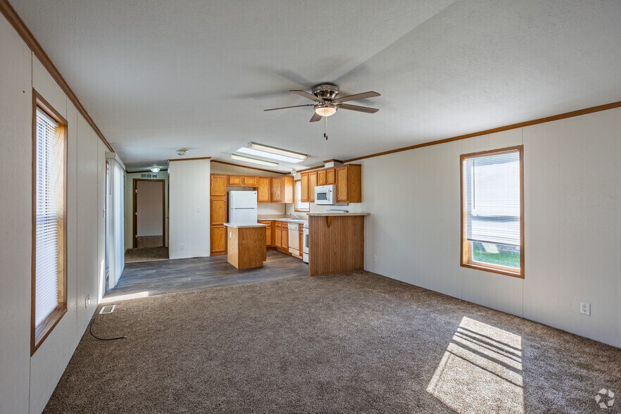More Photos Of 2600 University Ave, Williston Manufactured Housing Mobile Home Park For Sale