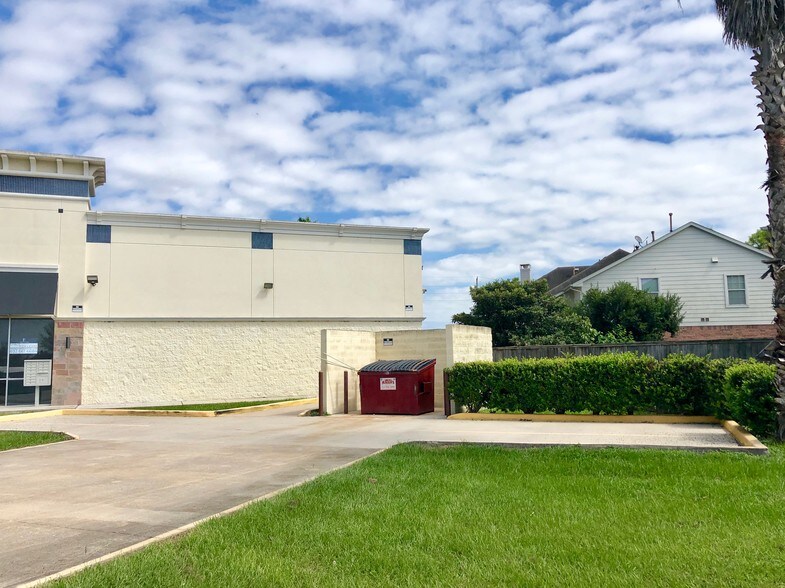 More Photos Of 12755 Walters Rd, Houston Storefront Retail Office For Lease