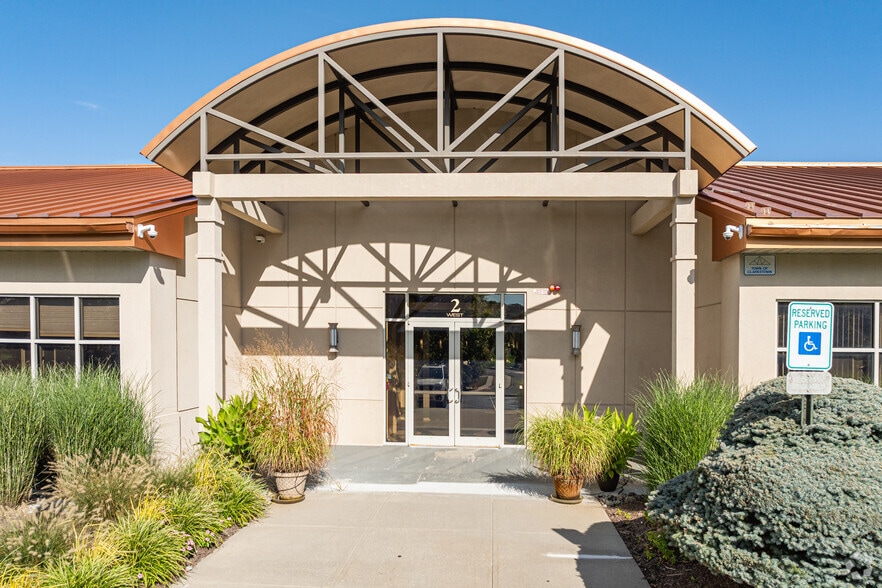 More Photos Of 2 Medical Park Dr, West Nyack Medical For Lease