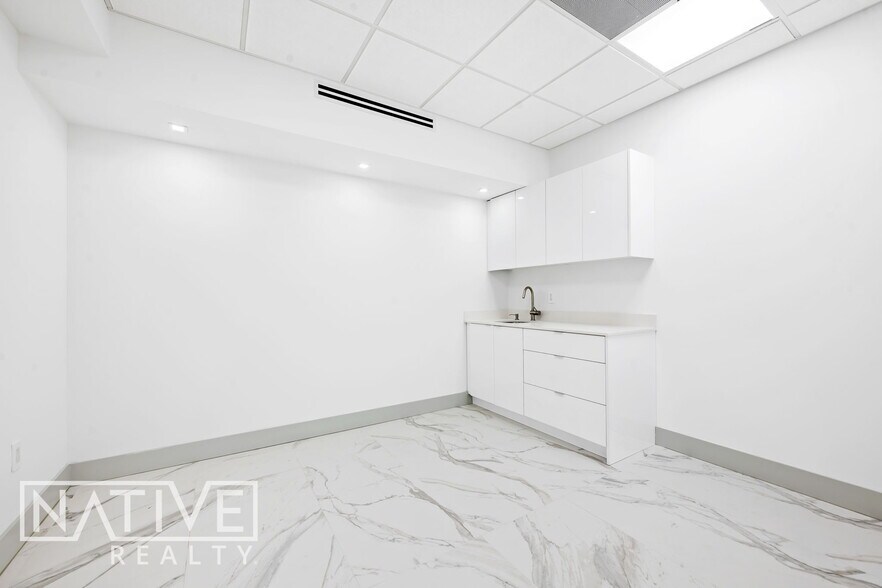 More Photos Of 3067-3071 E Commercial Blvd, Fort Lauderdale Medical For Lease