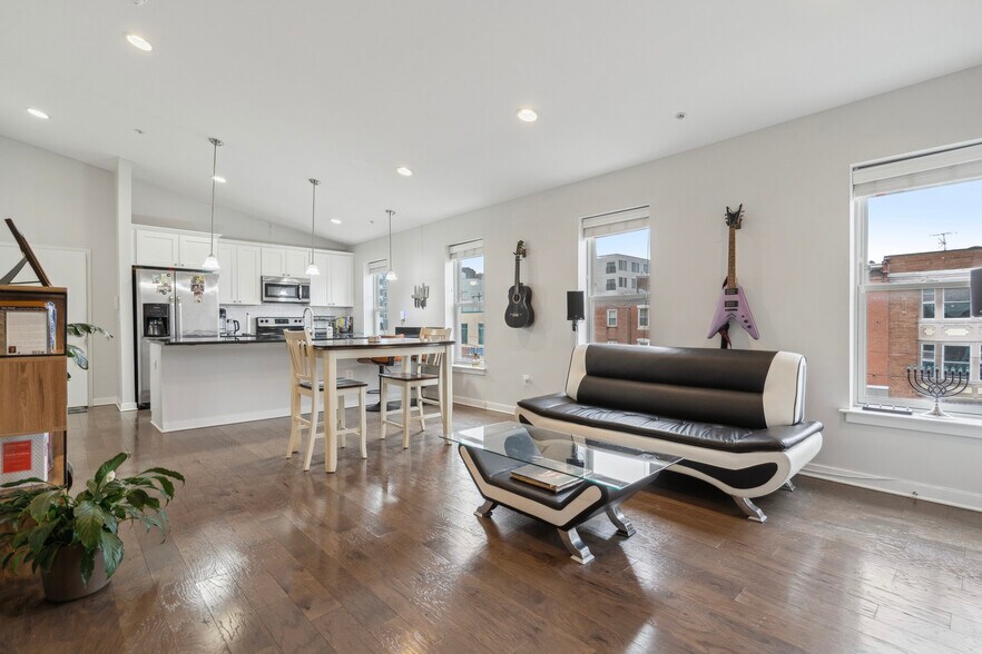 More Photos Of 3rd & Girard, Philadelphia General Retail For Sale