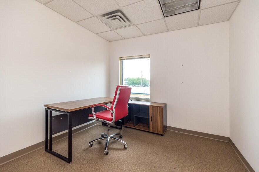 More Photos Of 271 Bethlehem Pike, Colmar Office For Lease