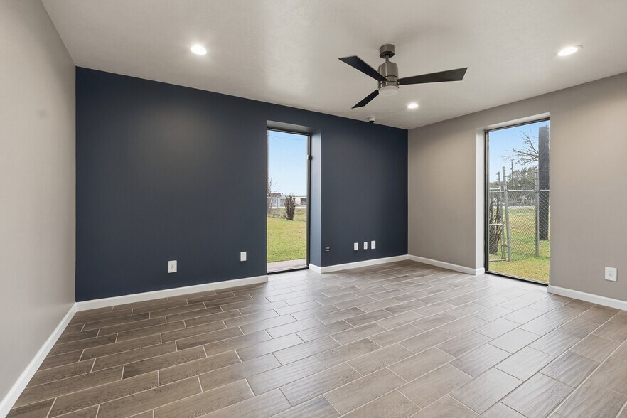 More Photos Of 107 Rice Ln, Huntsville Warehouse For Sale