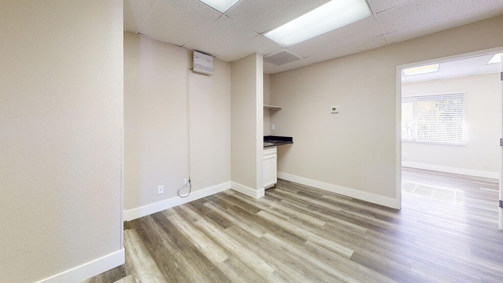 More Photos Of 1300 West St, Redding Office For Lease