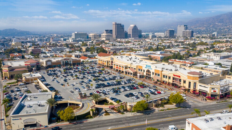 More Photos Of 249 N Glendale Ave, Glendale General Retail For Lease