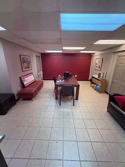 More Photos Of 2601 Birney Ave, Scranton Freestanding For Sale