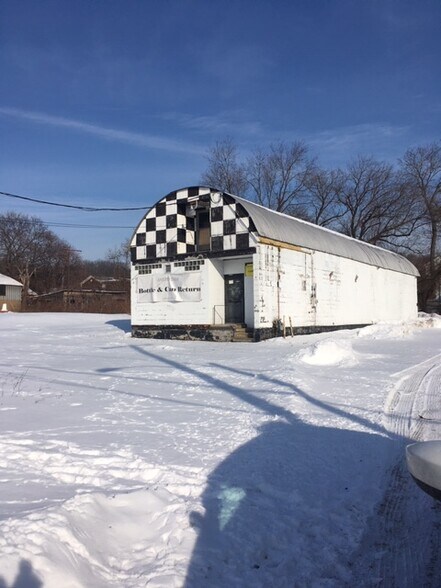 More Photos Of 175 W Main St, Amsterdam Auto Repair For Sale
