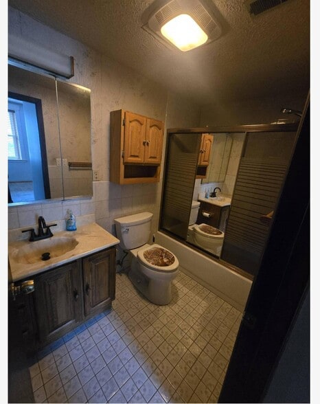 More Photos Of 7208 Harrison Ave, Cincinnati Freestanding For Sale