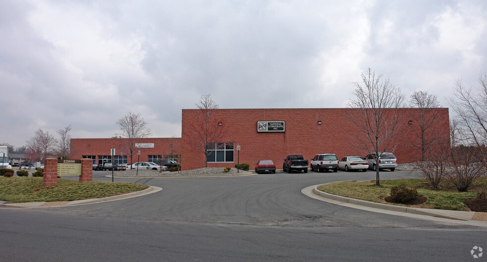 Primary Photo Of 22800 Executive Dr, Dulles Town Center Flex For Lease