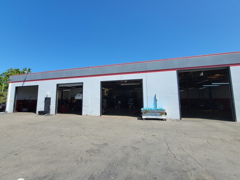 More Photos Of 2416 Whipple Rd, Hayward Auto Repair For Lease
