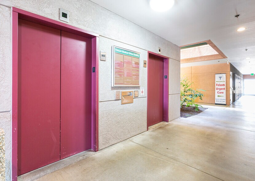 More Photos Of 1600 Creekside Dr, Folsom Medical For Lease